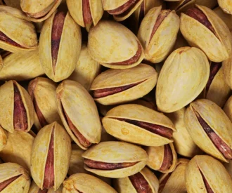 پسته اکبری شور زعفرانی