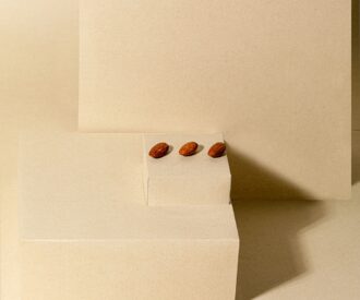 بادام درختی ایرانی شور زعفرانی