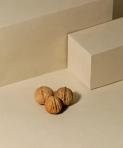 گردو خارجی با پوست