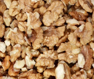 مغز گردو خرد (سالادی)