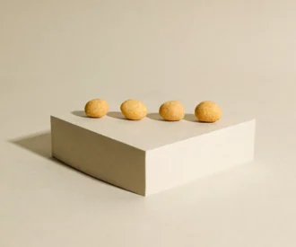 بادام زمینی روکش دار پنیری