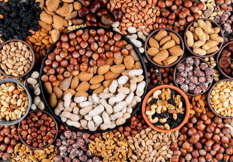 لیست وسایل شب یلدا برای عروس