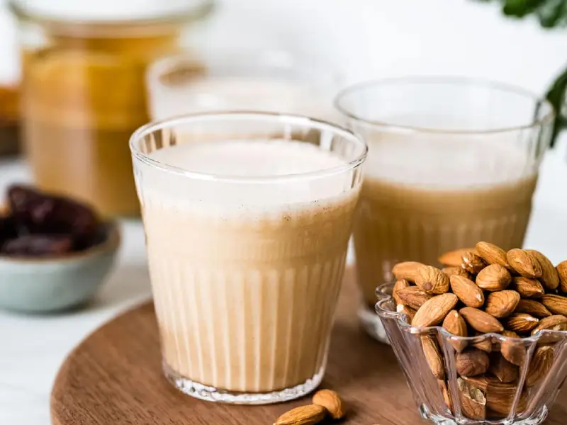خواص شیر بادام برای اعصاب
