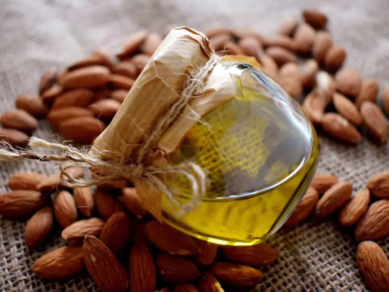 روغن بادام تلخ